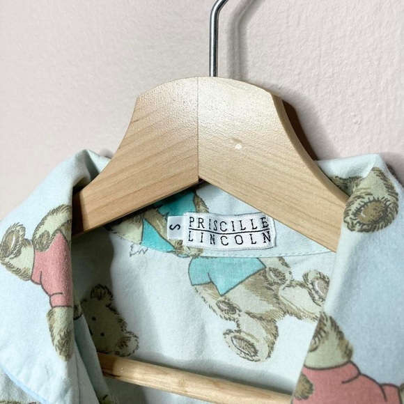 Vintage teddy bear pattern button up shirt - Picture 2 of 4